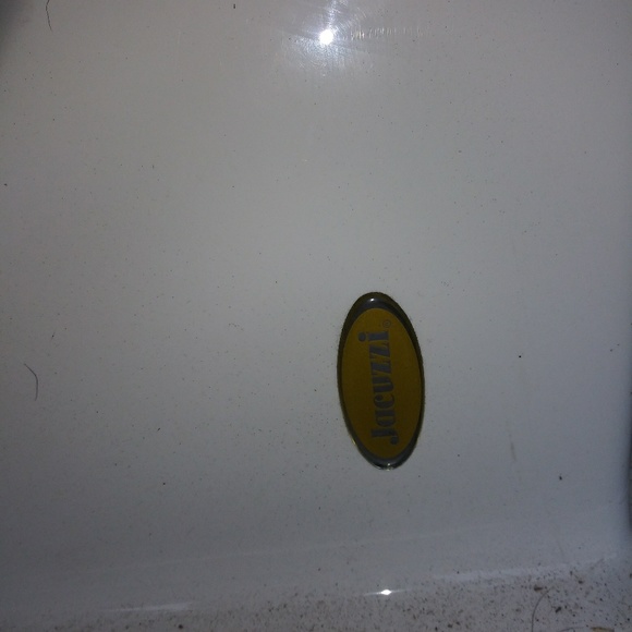 10 JET JACUZZI - Picture 3 of 3